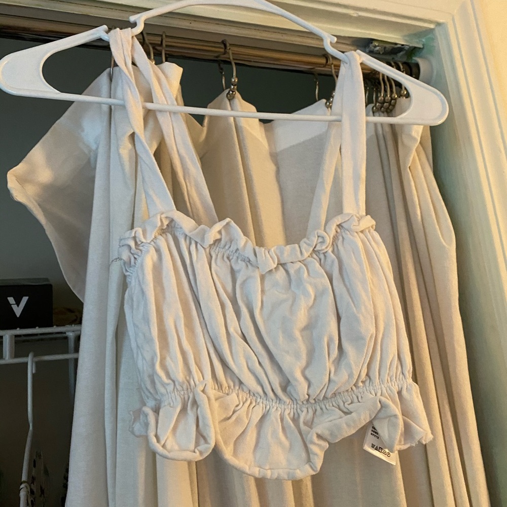Urban scrunchie top